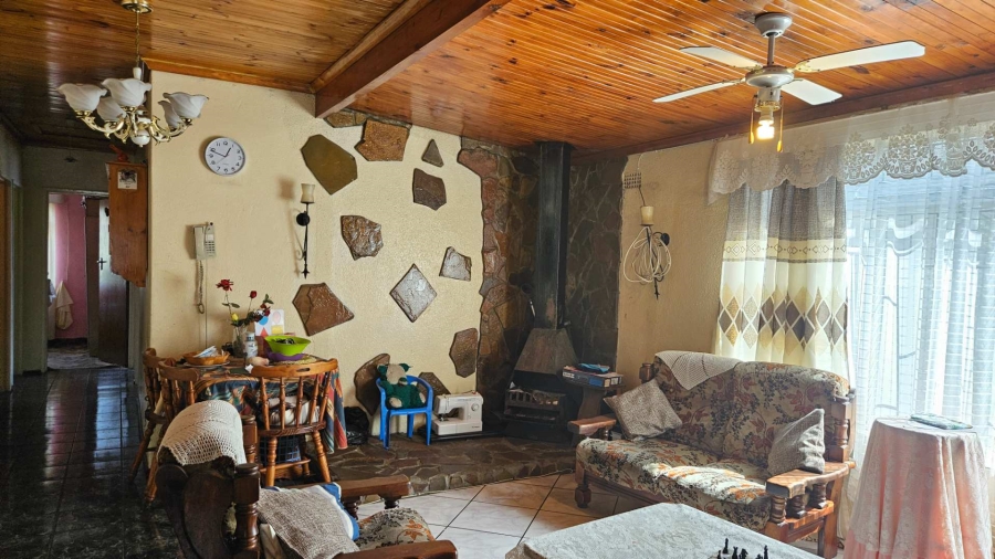 3 Bedroom Property for Sale in Rosedale Western Cape